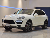 2012年モデル 新車並行輸入車 ポルシェ カイエン ターボ