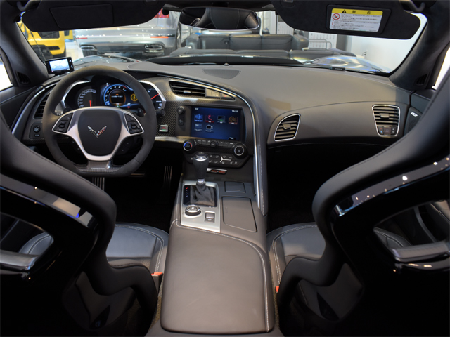 2016年モデル 正規ディーラー車 シボレー コルベット Z06 8速A/T カーボンエアロ 走行9500km