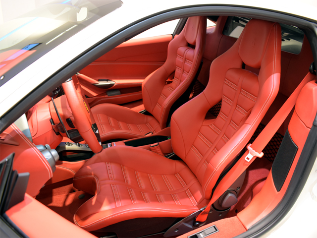 2016年モデル EU新並 フェラーリ 488GTB カーボンレーシングシート 赤革 鍛造AW 走行6600km
