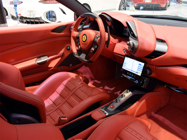 2016年モデル EU新並 フェラーリ 488GTB カーボンレーシングシート 赤革 鍛造AW 走行6600km