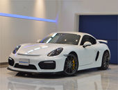 2016年モデル 正規ディーラー車 ポルシェ ケイマンGT4