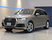 2018年モデル 正規ディーラー車 アウディ Q7