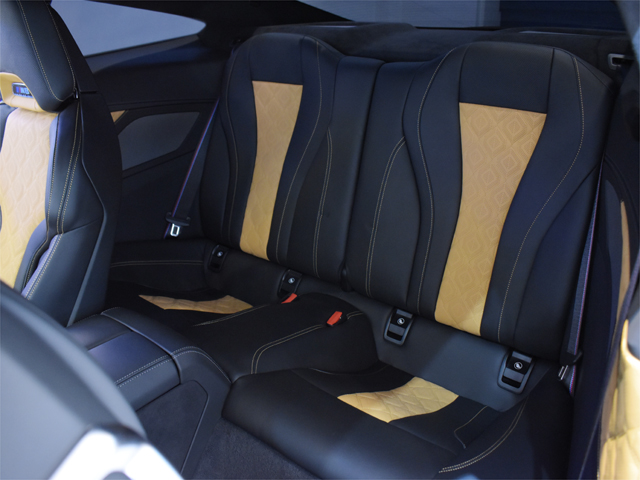 2020年モデル 正規ディーラー車 BMW M8 クーペ コンペティション カーボンエクステリア 有償エクステリアカラー 