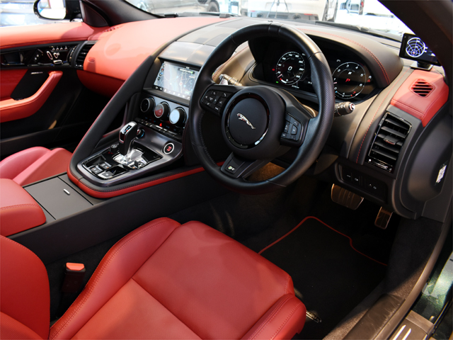 2022年モデル 正規ディーラー車 ジャガー Fタイプ R75 クーペ P575 AWD ブラックエクステリアパック