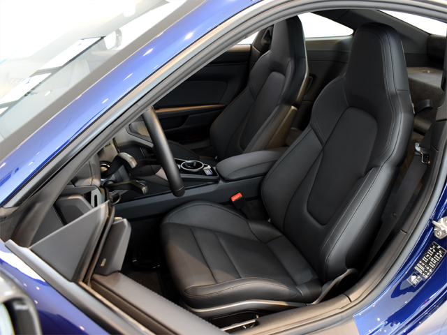 2023年モデル 正規ディーラー車 ポルシェ 911 カレラT 7速MT OP多数 左ハンドル カーボンルーフ