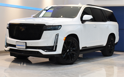 2015年新型モデル　キャデラック　エスカレード プラチナム 4WD